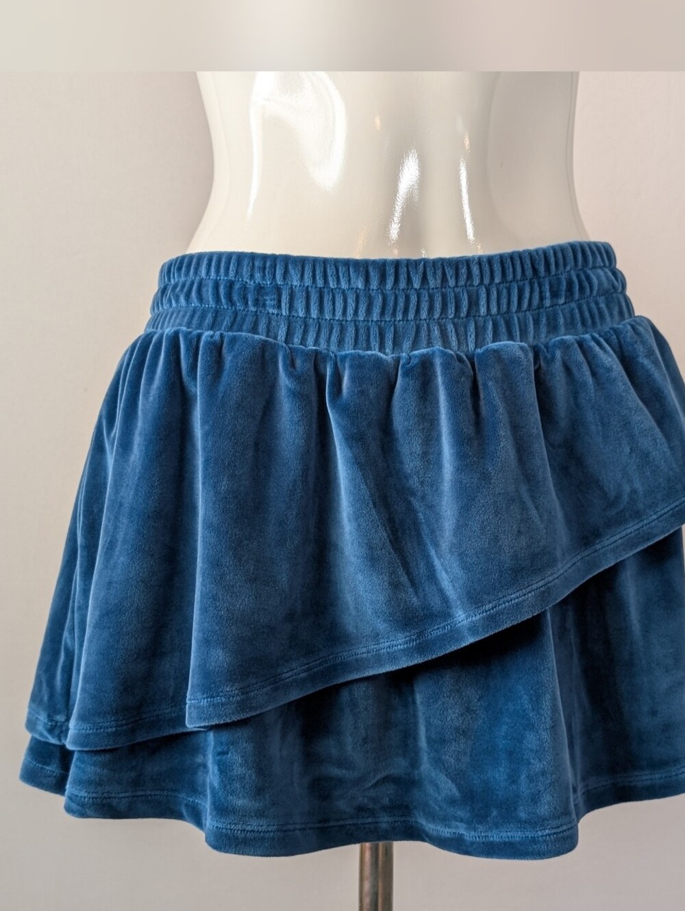 btween Blue Velour Tiered Skirt
Like New Condition Size 14 Stretch